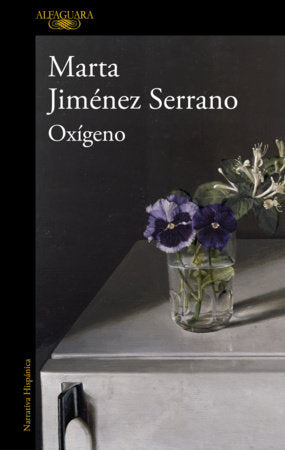 Oxígeno / Oxygen Paperback by Marta Jiménez Serrano